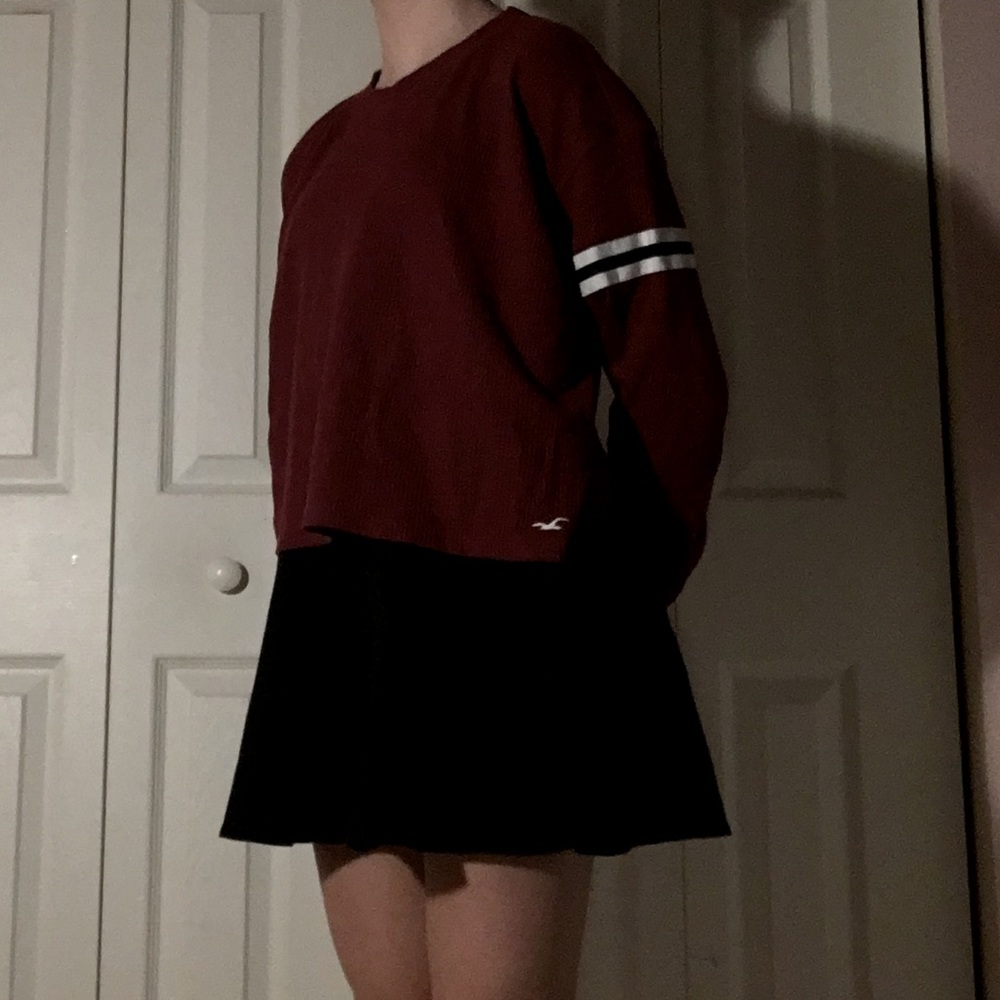 Maroon Ling Sleeve Crop Top